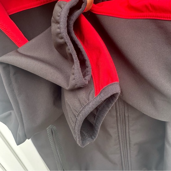 Ferrari Men's Black and Red Bomber Jacket - Picture 5 of 10